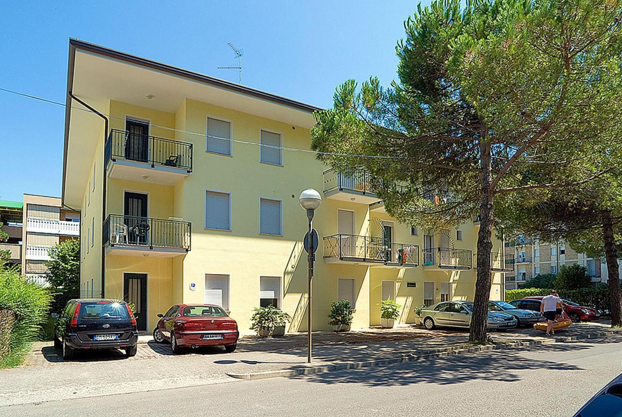 Condominio Brionetta Бибионе Экстерьер фото