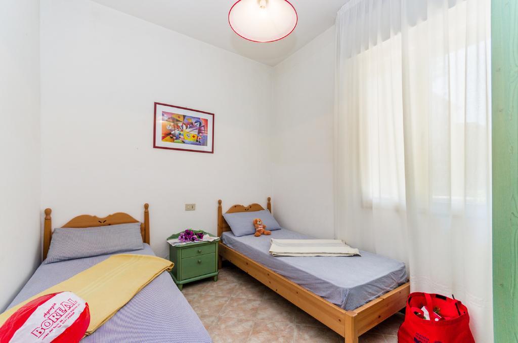 Condominio Brionetta Бибионе Экстерьер фото